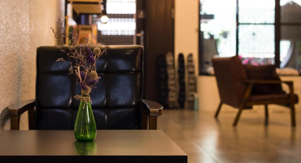 Iron St. House Apartment Tainan Bagian luar foto