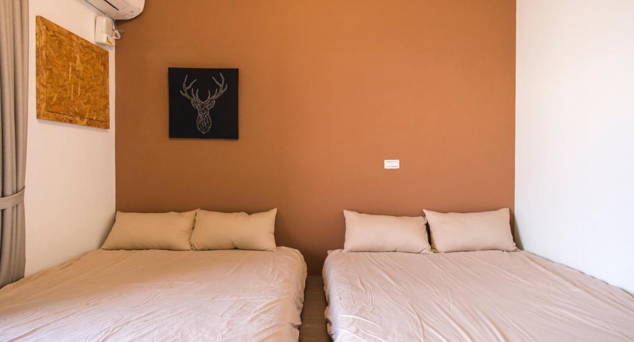 Iron St. House Apartment Tainan Bagian luar foto
