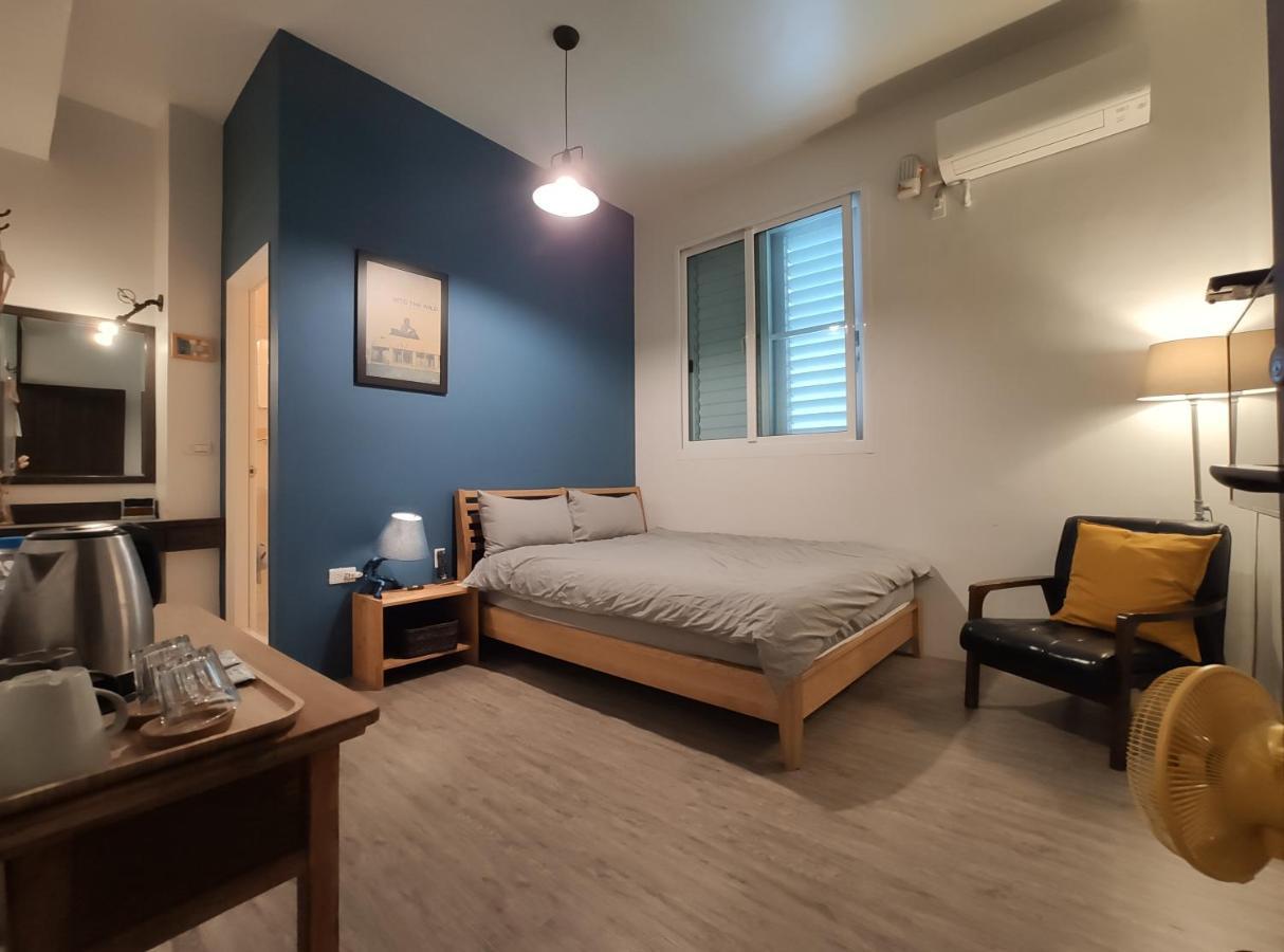 Iron St. House Apartment Tainan Bagian luar foto