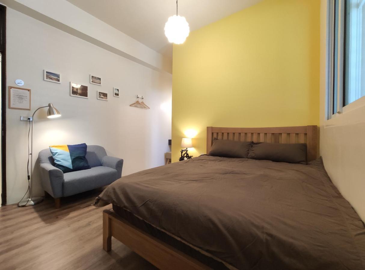Iron St. House Apartment Tainan Bagian luar foto